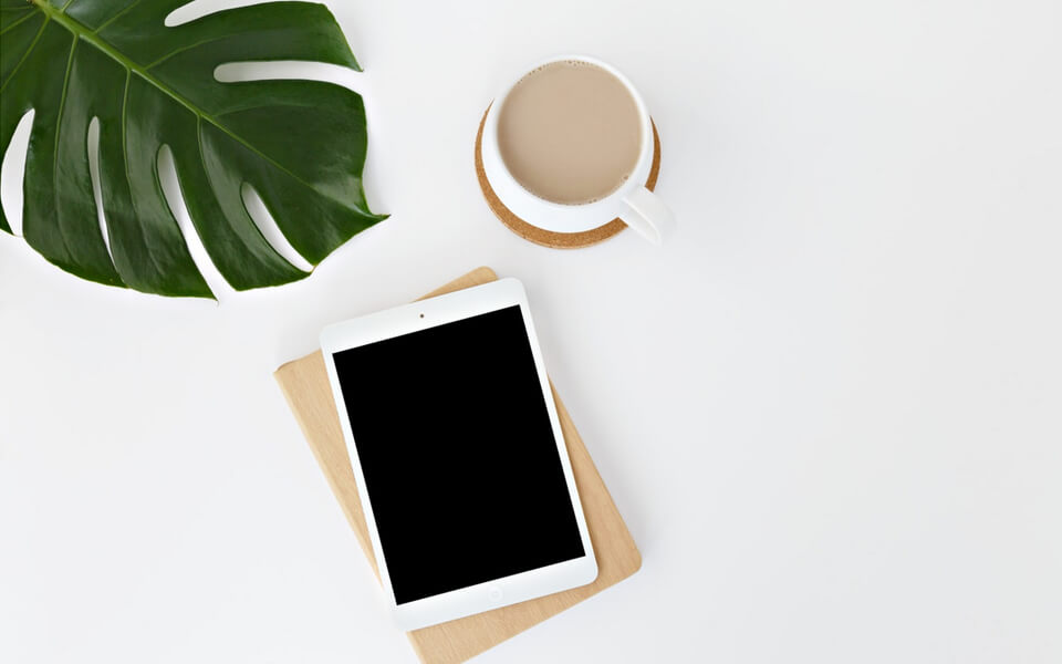 ipad and coffe